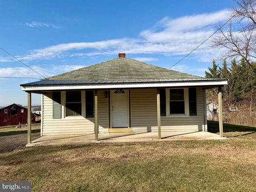 7271 Slabtown Rd, WAYNESBORO, PA, 17268-8909 | Card Image