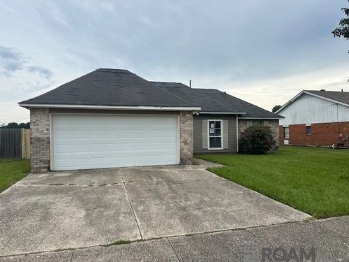 9919 Glerma Dr, Baton Rouge, LA, 70810-6792 | Card Image