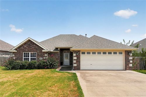 6105 S 39th St, Rogers, AR, 72758-1604 | Card Image