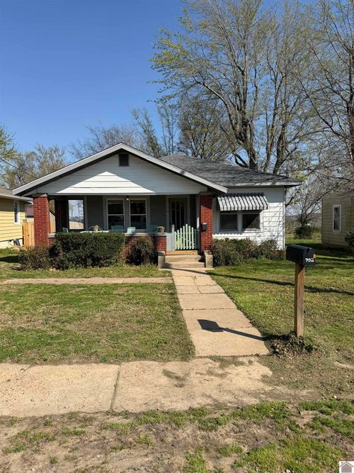 702 E Walnut St, Dawson Springs, KY, 42408-1120 | Card Image