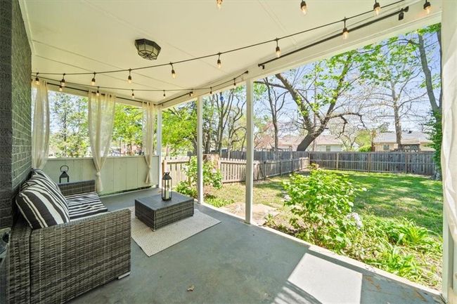 View of sunroom | Image 28