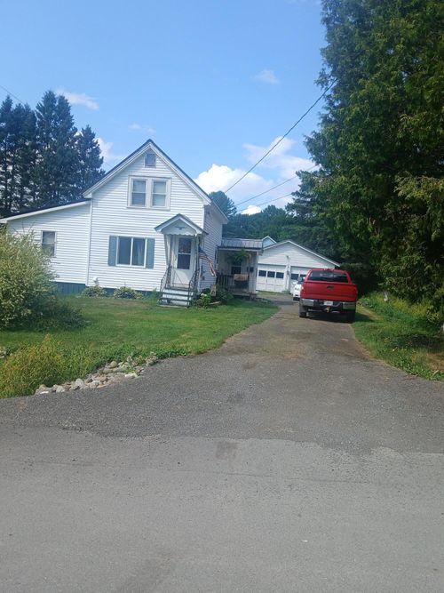 22 Varney Ave, Houlton, ME, 04730-2329 | Card Image