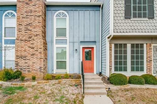 12 Abbey Rd, Euless, TX, 76039-4215 | Card Image