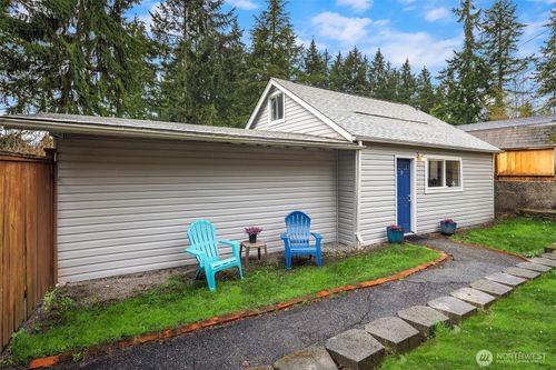 b-19046 10th Ave Ne, Shoreline, WA, 98155-2237 | Card Image