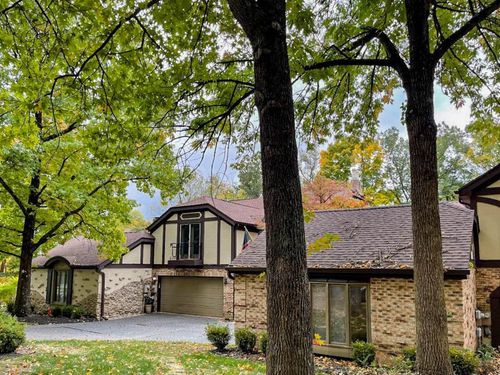 2082 Settlers Trl, Vandalia, OH, 45377-3275 | Card Image