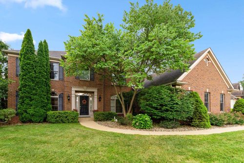 10080 Pemburry Dr, Granger, IN, 46530-6062 | Card Image