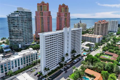 3d-2200 Ne 33rd Ave, Fort Lauderdale, FL, 33305-1867 | Card Image