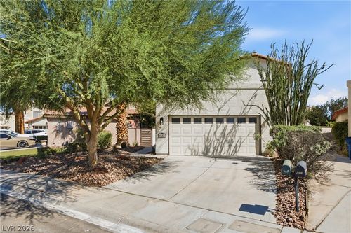 6608 Kirwan Heights Way, Las Vegas, NV, 89108-5384 | Card Image