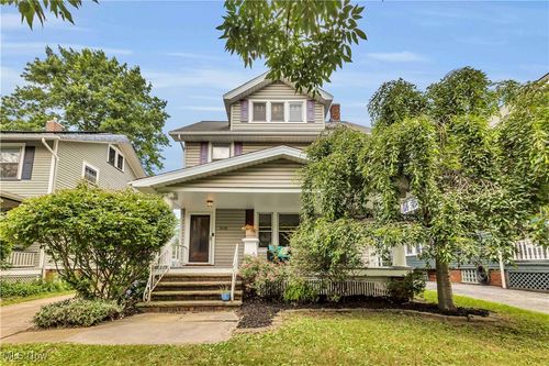 2038 Morrison Ave, Lakewood, OH, 44107-5720 | Card Image