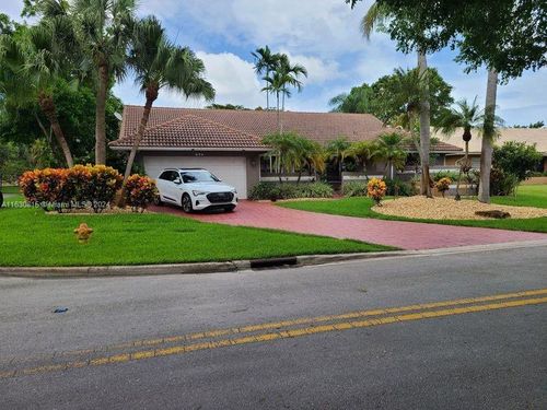 899 Nw 107th Ln, Coral Springs, FL, 33071 | Card Image