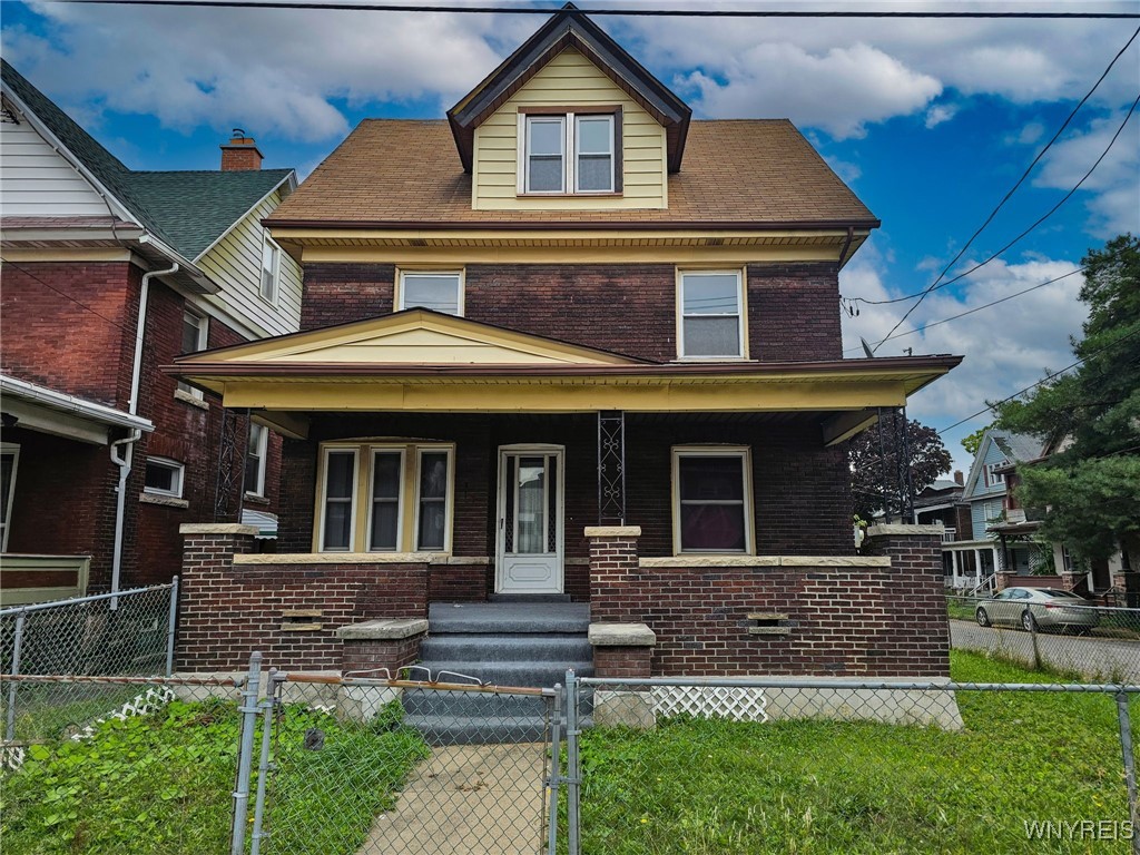 7th St, Niagara Falls, NY 14301