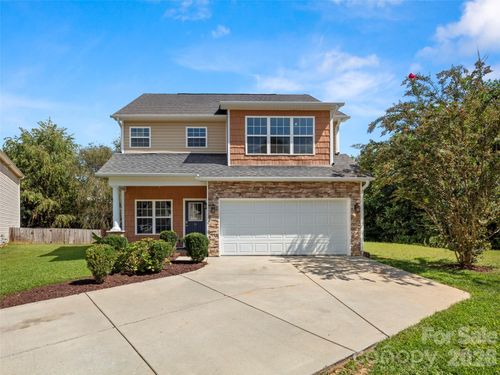 16 Stonebury Dr, Arden, NC, 28704-6616 | Card Image