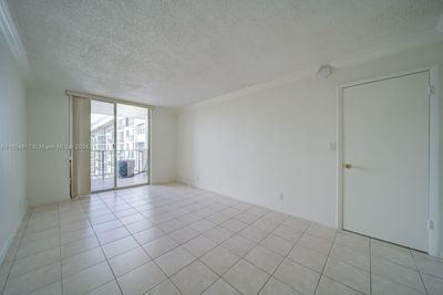 1006 - 2903 N Miami Beach Blvd, Condo with 1 bedrooms, 1 bathrooms and null parking in North Miami Beach FL | Image 3