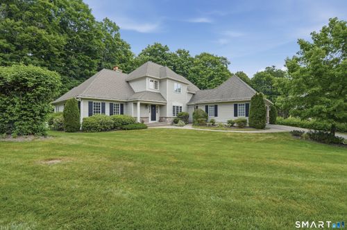 38 Avalon Dr, Middlebury, CT, 06762-3336 | Card Image