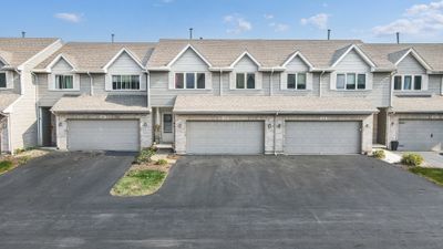 819 Casey Lane, Townhouse with 3 bedrooms, 2 bathrooms and 2 parking in Hampshire IL | Image 2