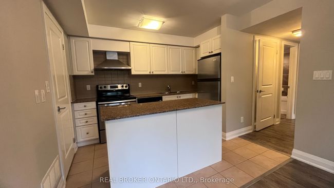 214 - 320 John St, Condo with 2 bedrooms, 2 bathrooms and null parking in Thornhill ON | Image 7