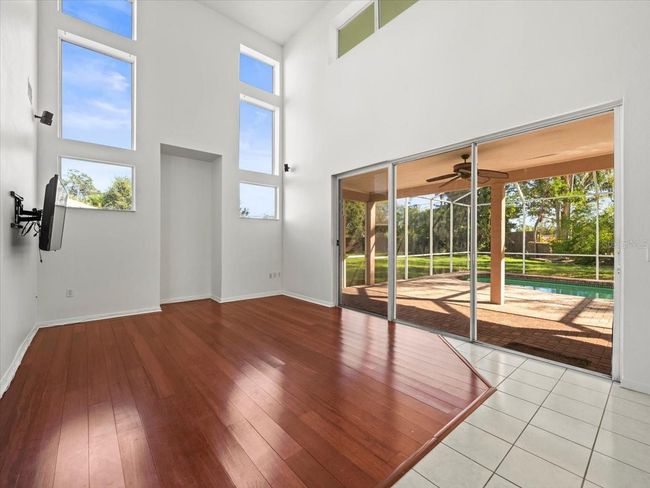9701 Hidden Cove Ct, House other with 5 bedrooms, 3 bathrooms and null parking in Tampa FL | Image 20