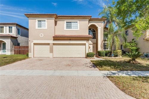 2126-2126 Ne 38th Rd, Homestead, FL, 33033-5104 | Card Image