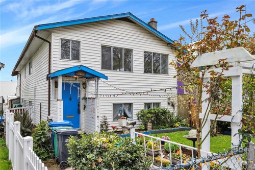 229 Irwin St, Nanaimo, BC, V9R4X4 | Card Image