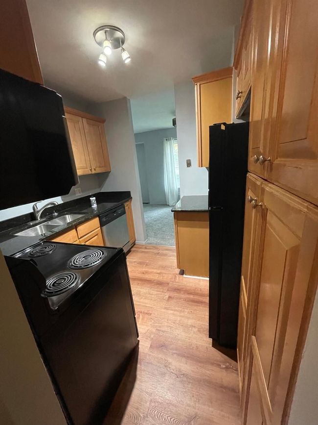 A254 - 30228 Southfield Rd, Condo with 2 bedrooms, 2 bathrooms and null parking in Southfield MI | Image 5