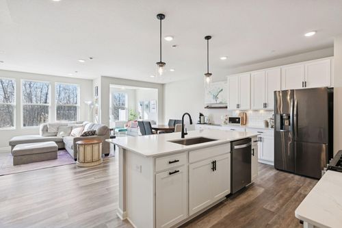 4921 Avery Ct, Eagan, MN, 55123-2354 | Card Image