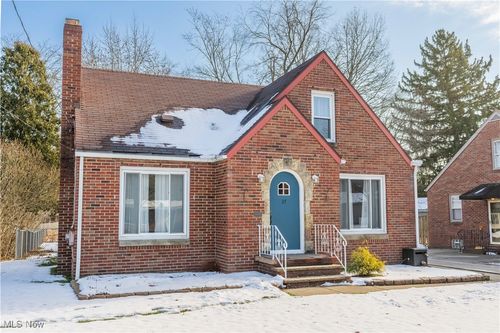 37 Ansel Ave, Akron, OH, 44312-1515 | Card Image