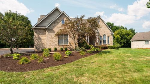 9069 Emerson Dr, Saline, MI, 48176-8007 | Card Image