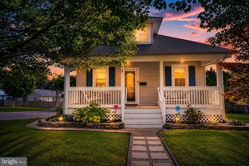 103 S Cedar Ave, Maple Shade, NJ, 08052-1711 | Card Image