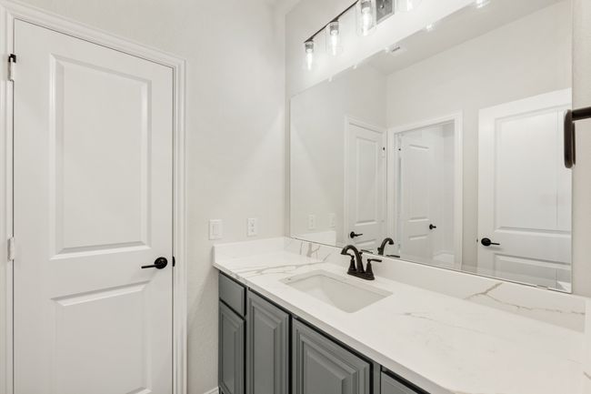 1233 Sylvia St, House other with 5 bedrooms, 5 bathrooms and null parking in Desoto TX | Image 34