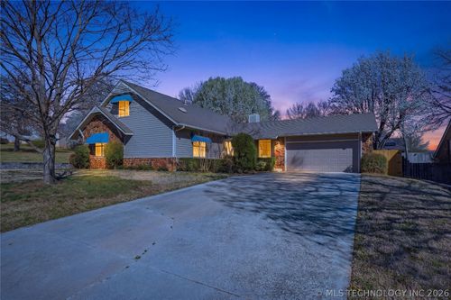 1711 Valley Road, Sapulpa, OK, 74066 | Card Image
