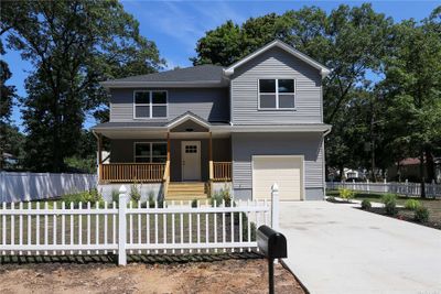 Corner Lot - Front of House | Image 1