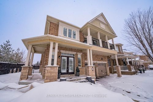 252 Glad Park Ave, Stouffville, ON, L4A1X1 | Card Image