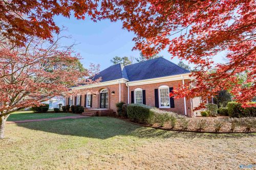 1706 Woodmont Dr Se, Decatur, AL, 35601-6644 | Card Image