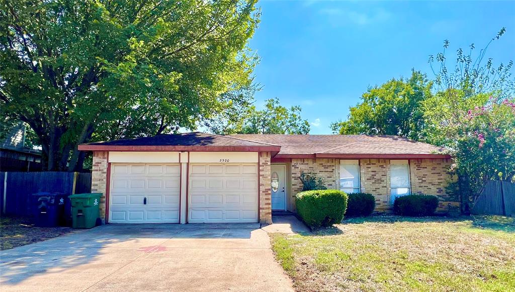 Lansingford Trl, Arlington, TX 76017