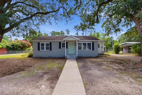 114 Groves St, Walterboro, SC, 29488-2539 | Card Image
