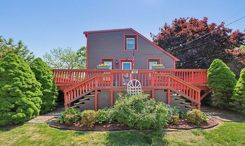 160 Sherman Rd, Somerset, MA, 02726-1507 | Card Image
