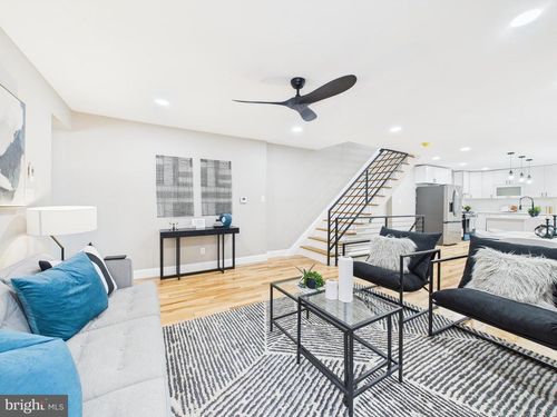 503 E Walnut Ln, PHILADELPHIA, PA, 19144-1037 | Card Image
