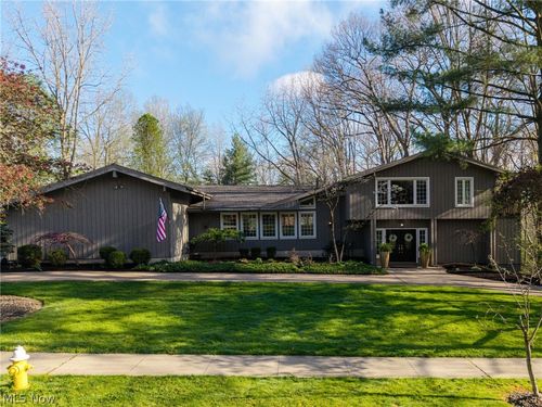 631 Rocky Hollow Dr, Akron, OH, 44313-5938 | Card Image