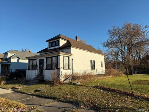 5556 Cooper St, Detroit, MI, 48213-3079 | Card Image