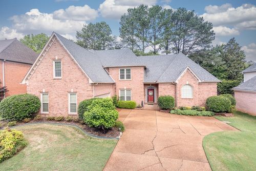 3239 Kinderhill Ln, Germantown, TN, 38138-8218 | Card Image