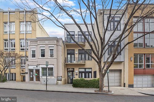 201-2357 Champlain St Nw, WASHINGTON, DC, 20009-7205 | Card Image