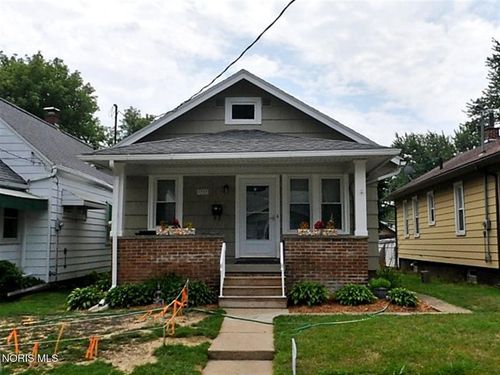 1757 Brussels St, Toledo, OH, 43613-4629 | Card Image