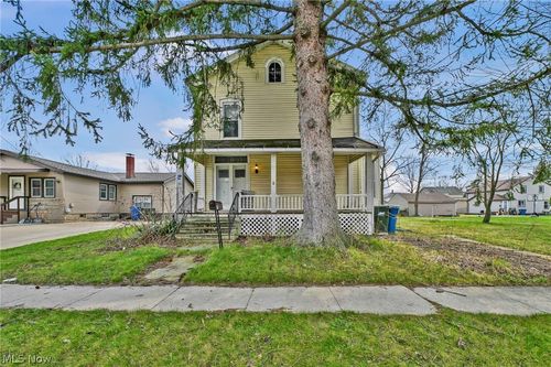 112 Adams St, Wellington, OH, 44090-1101 | Card Image
