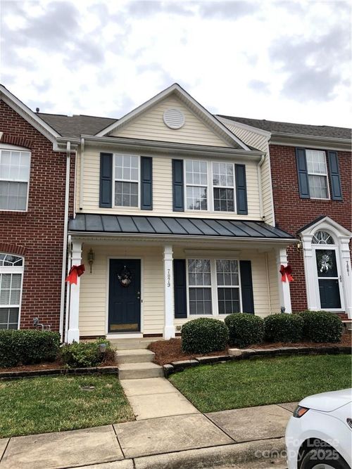 7879 Mariners Pointe Cir, Denver, NC, 28037-5478 | Card Image