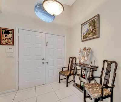 9847 Harbour Lake Circle, House other with 3 bedrooms, 2 bathrooms and null parking in Boynton Beach FL | Image 3