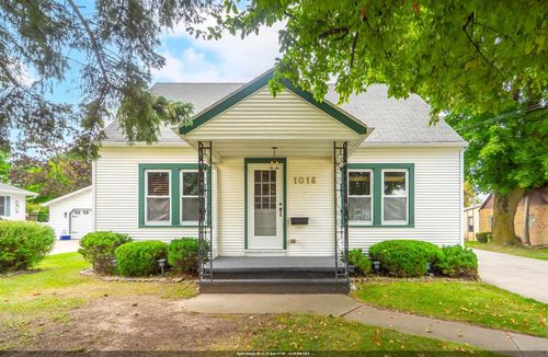 1016 E Main Street, LITTLE CHUTE, WI, 54140 | Card Image