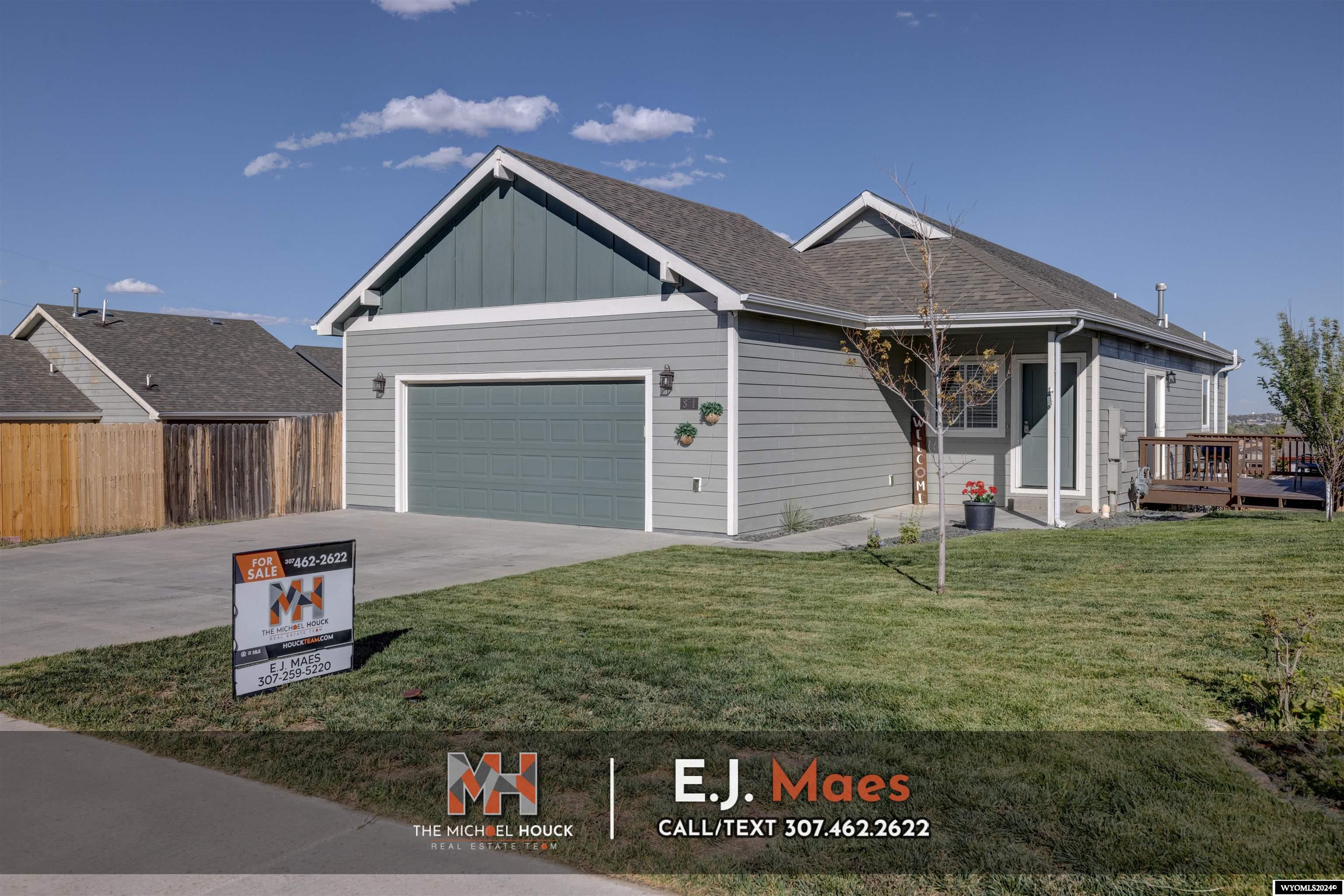 4th Ave, Mills, WY 82644