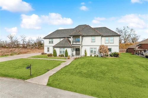 204 Union Dr, Hahnville, LA, 70057-2023 | Card Image