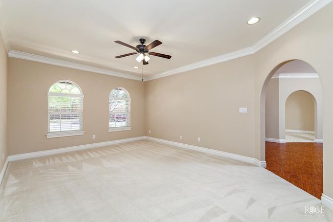 formal living | Image 8
