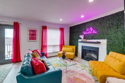 1032 1st Ave N, Nashville, TN, 37201-1056 | Card Image